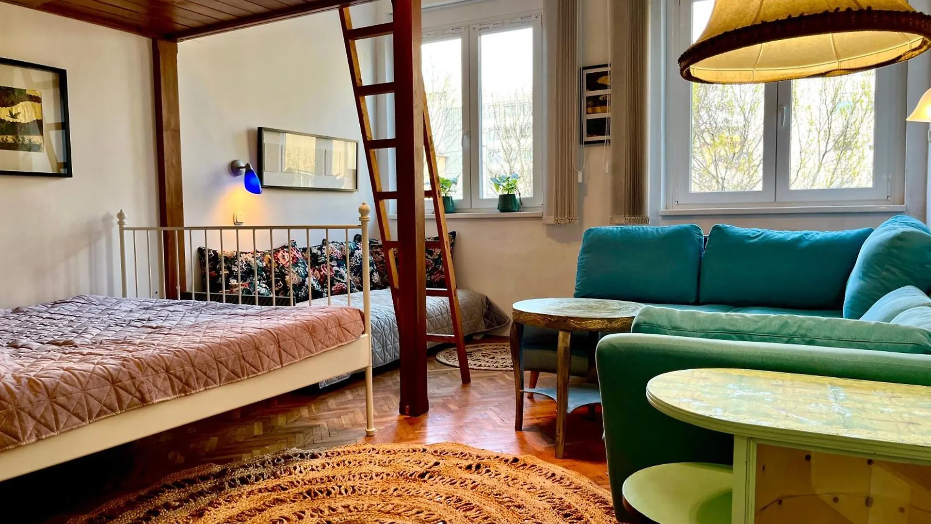 Cozy Art Flat Downtown Buda Budapest